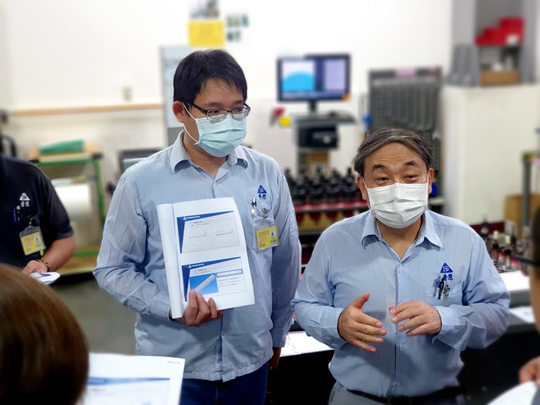 2020普慧技術人員至知名航太製造公司，教育訓練及研討刀把使用的相關知識